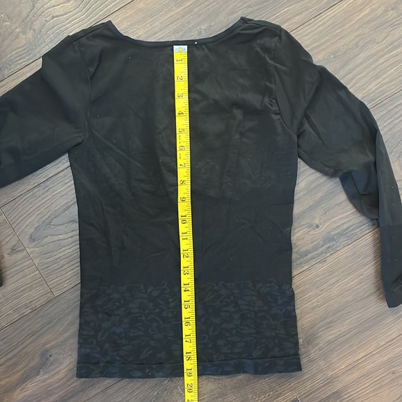 black long sleeve tee - Picture 8 of 8